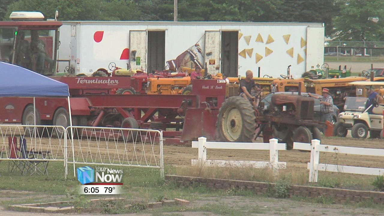 Antique Tractor Pull brings back fond memories of the farming of the past1.jpg